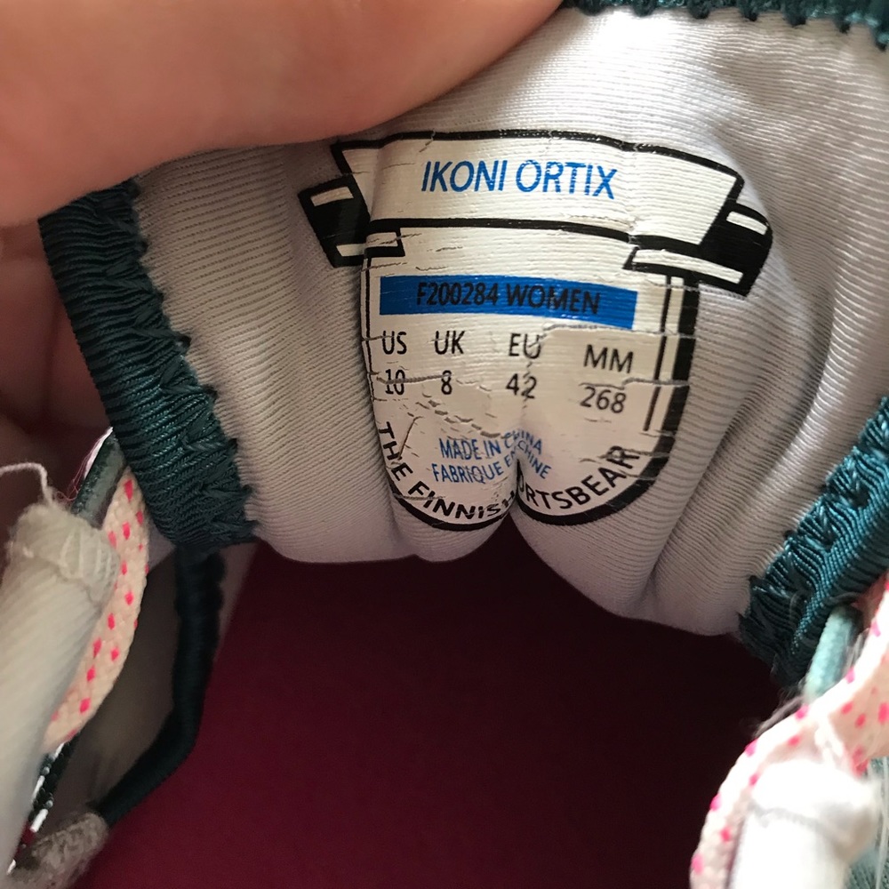 Karhu Running/Walking shoes - Picture 2 of 4